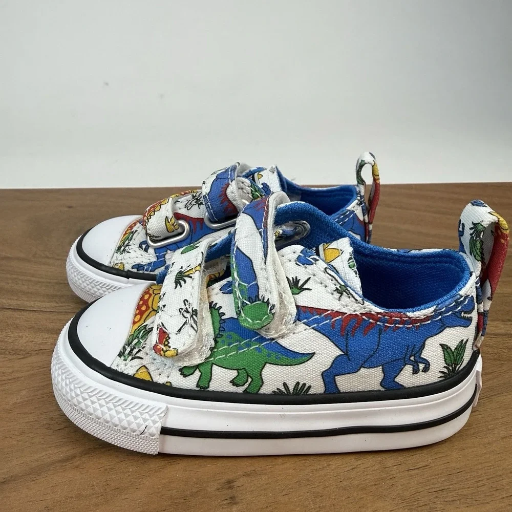 New Little Kids Converse Chuck Taylor All Star Dino Party Sneakers Size 4‎ C
